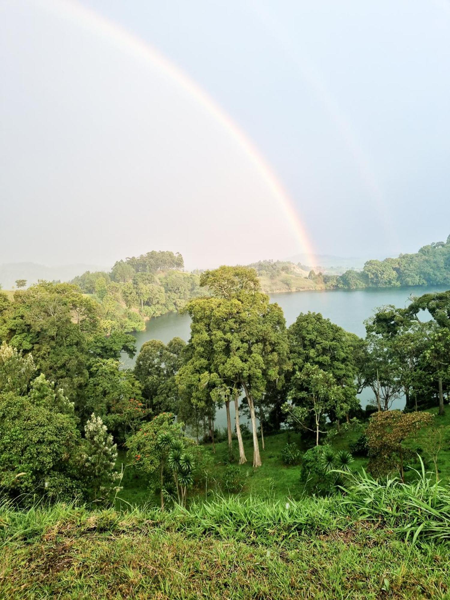 Lake Nyamirima Cottages Fort Portal Екстериор снимка