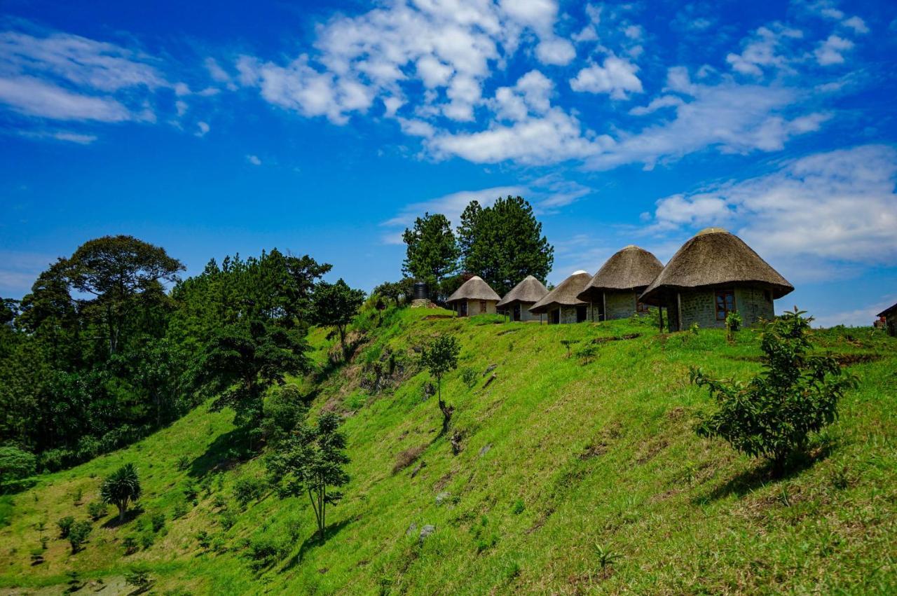 Lake Nyamirima Cottages Fort Portal Екстериор снимка