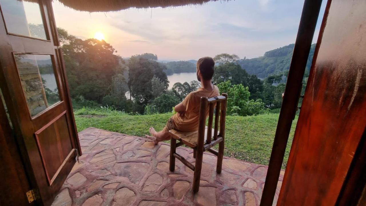 Lake Nyamirima Cottages Fort Portal Екстериор снимка